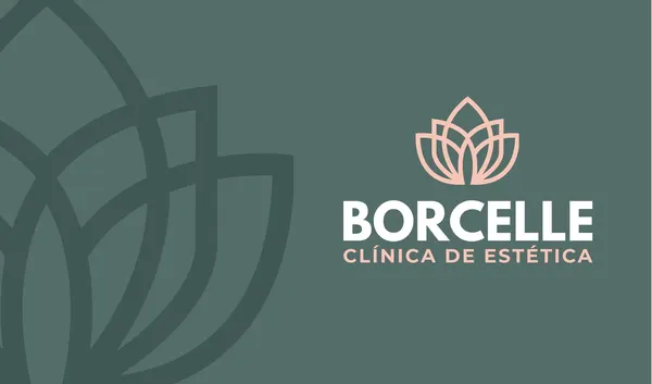 Cartão de visita digital para clínica de estética com fundo verde escuro, logo de flor de lótus rosa claro e nome 'BORCELLE CLÍNICA DE ESTÉTICA' em branco e rosa claro. Design clean e elegante.