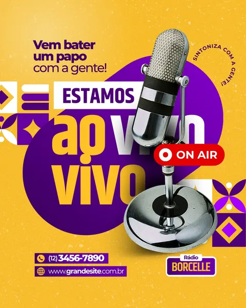 Post para Instagram e Facebook anunciando 'Estamos Ao Vivo' com um microfone vintage cromado em destaque. O fundo é amarelo vibrante com formas geométricas roxas e brancas. Inclui a frase 'Vem bater um papo com a gente!', um indicador 'ON AIR' vermelho, e espaços para telefone e site. Design moderno e energético para rádios FM e podcasts.