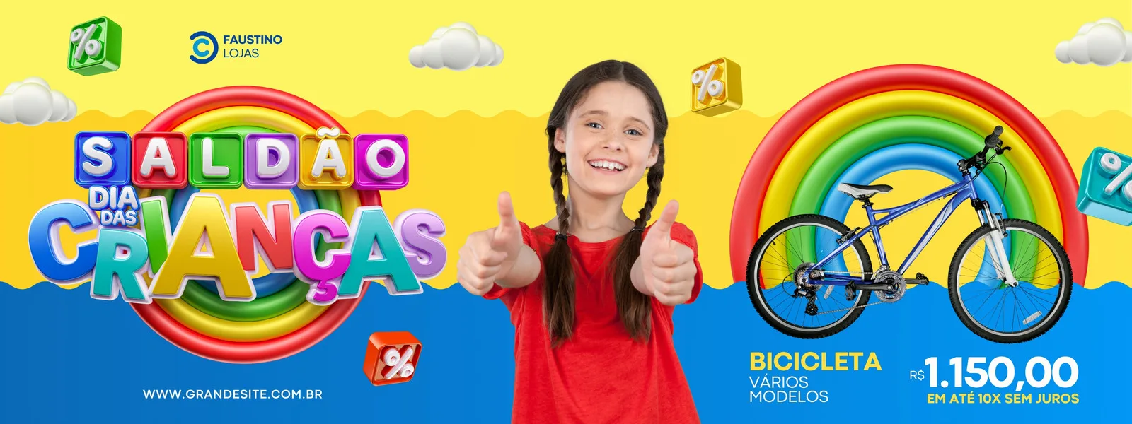 Banner horizontal azul e amarelo com o título 'Saldão Dia das Crianças' em letras coloridas e 3D. Uma menina sorridente dá dois polegares para cima, ao lado de uma bicicleta e um arco-íris. Elementos de porcentagem e nuvens completam o design festivo.