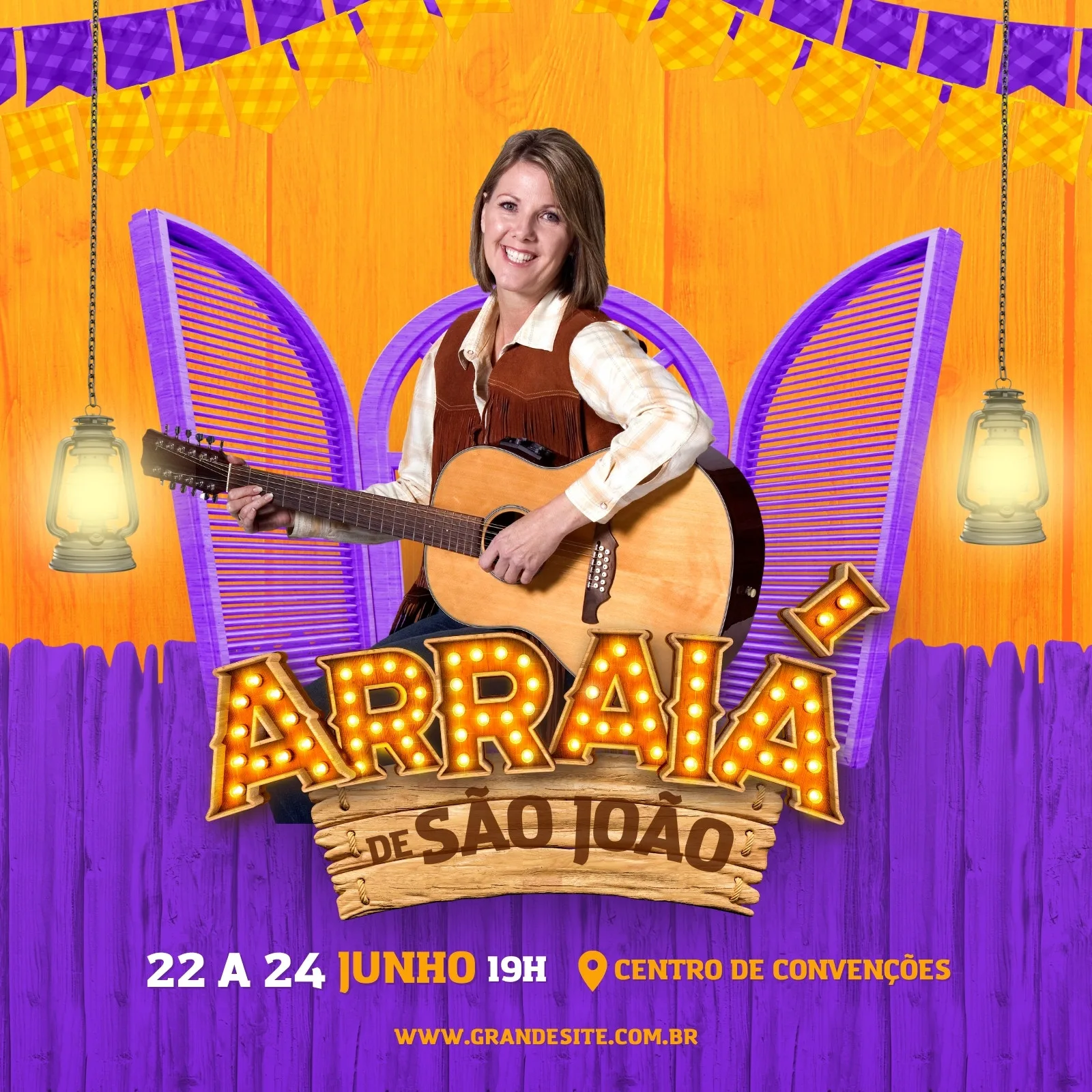 Template de post para Instagram e Facebook anunciando um Arraiá de São João. Apresenta uma mulher sorridente tocando violão, com elementos juninos como bandeirinhas, lanternas e um letreiro luminoso com o título 'Arraiá de São João'. O fundo é em tons de laranja e roxo, com detalhes de madeira.
